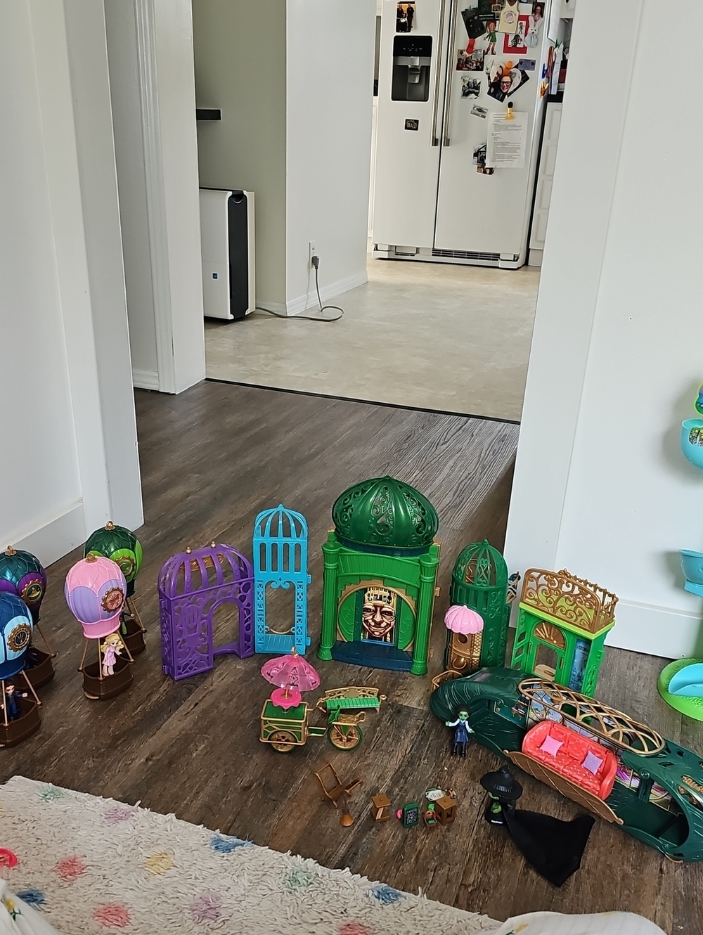 Wicked LOT!! Emerald City, Emerald City Train, Ballon Reveal & Dessert Cart!